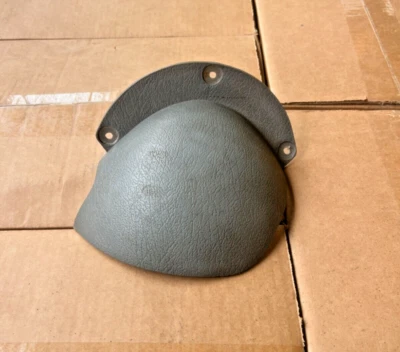 Б/У оригинальный производитель Chevy K5 Blazer GMC Jimmy откидная панель дефлектор вентиляции свежего воздуха - Изображение 1 из 2