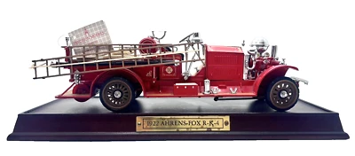 Franklin Mint Model Fire Engine Pressed Steel 1922 Ahrens Fox R-K-4 Model 1:32 - Image 1 of 4