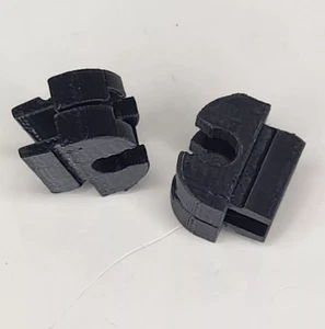 2x BMW E30 E36 3-Series Accelerator Cable Guide Clip To Throttle Housing - Bild 1 von 2