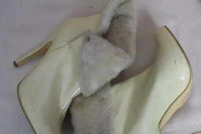 Zapato botín COLIN STUART para mujer beige vinilo imitación piel tacón alto 9 Foto 1 de 4