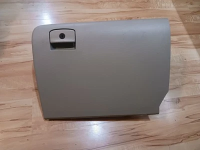 Puerta guantera Nissan Altima 2007-2012 68510ZX00A bronceada OEM Foto 1 de 3