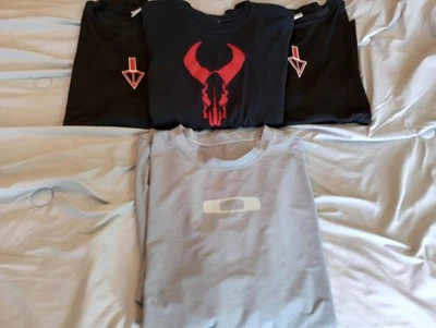 Lote de camisas de caza Oakley talla grande para hombre arco caza cola blanca ciervo usado en excelente estado Foto 1 de 3