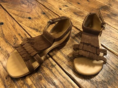 Zapatos Sandalia Marrón Gamuza GUCCI Niños Pequeños 24 8 Cuero Flecos Hebilla Mordida de Caballo Foto 1 de 4