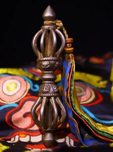 Old Tibet Iron Gilt Skull Head Weapon Trident Exorcism Holder Faqi Statue TQA - Picture 1 of 9