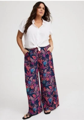 Torrid High-Rise Pull-On Wide-Leg Pant Size 4X Connie Leaves Prescott - Image 1 of 4