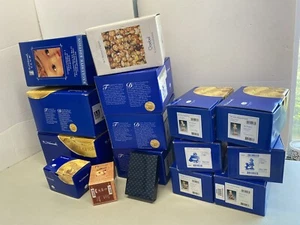 MENGE 16 HUMMEL GOEBEL LEERE BOXEN. - Bild 1 von 15