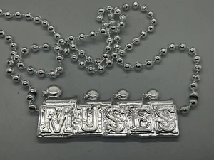 2025 Krewe of MUSES Mardi Gras New Orleans Silver Duck Beaded Necklace Throw - Picture 1 of 6