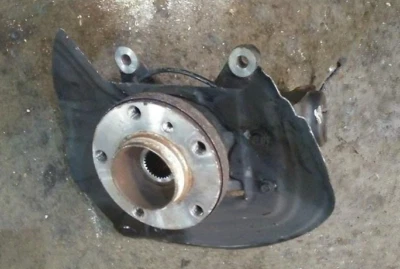 BMW X3 2004-2007 pasajero eje delantero derecho nudillo Foto 1 de 2