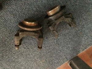 CHEVROLET REAR PINION UNIVERSAL MOUNT - Picture 1 of 2