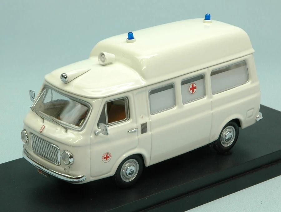 Fiat 238 Ambulance Haut Toit 1970 1:43 Model Rio - Photo 1/1
