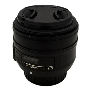Nikon AF-S NIKKOR 50 mm 1:1,8G Objektiv (58mm Filtergewinde) - Bild 1 von 3