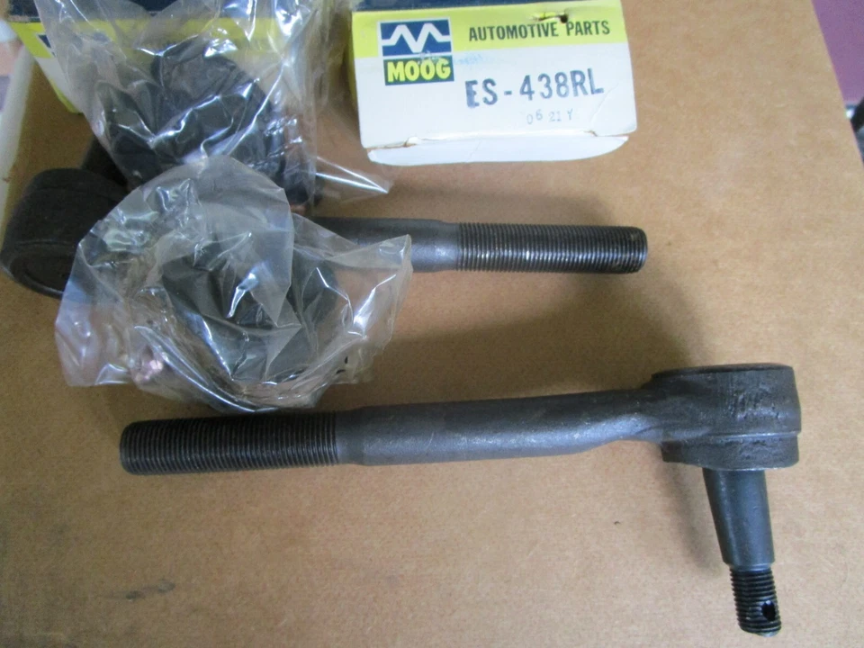 2 Moog ES438RL Tie Rod 1971 1972 Chevy G10 G20 GMC G1500 G2500 Van Par Foto 1 de 1