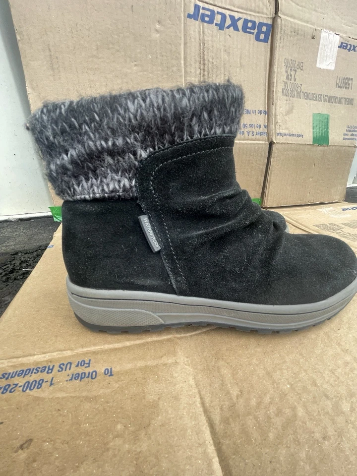 Botines impermeables Baretraps Danna en color negro con puño de punto. Mujer Talla 6.5 Foto 1 de 4