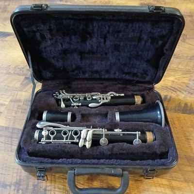 Clarinete Estudiante Viento de Madera Instrumento Musical con Estuche Rígido Piezas o Reparación  Foto 1 de 4