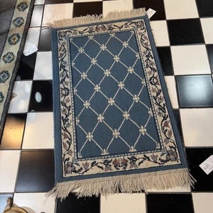 Vintage Cottagecore Country 80s Runner Rug Blue White Floral Diamond 44" x 24" - Picture 1 of 4