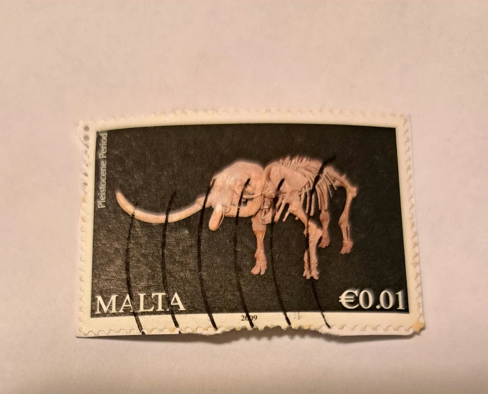 Used stamp from Malta.  € 0,01. - Image 1 of 1