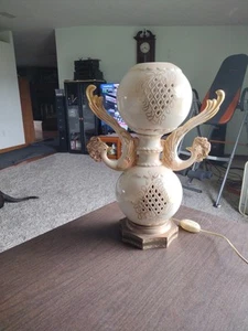 Vintage Porcelain Bird Accent Lamp ANTIQUE BEAUTIFUL 😻❤️😻❤️❤️❤️ SEE WORKS - Picture 1 of 17