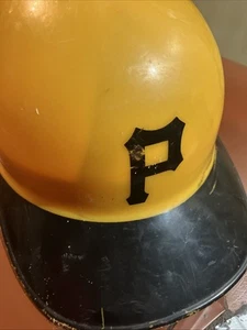 Pittsburgh Pirates Baseball Helmet - Picture 1 of 1