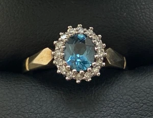 VINTAGE 9CT GOLD SAPPHIRE RING DIAMOND HALO CLUSTER - SIZE p - Picture 1 of 15