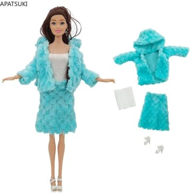 Blaue Dame Kleidung Set für Barbiepuppe Outfit Weiß Top Pelz Mantel Röcke Schuhe