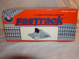 Lionel 6-12059 Fastrack Earthen Bumpers New MIB 2021 set of two FACTORY SEALED - Picture 1 of 10