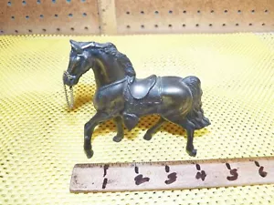 Estatuilla de caballo de metal vintage de 4" - Imagen 1 de 5