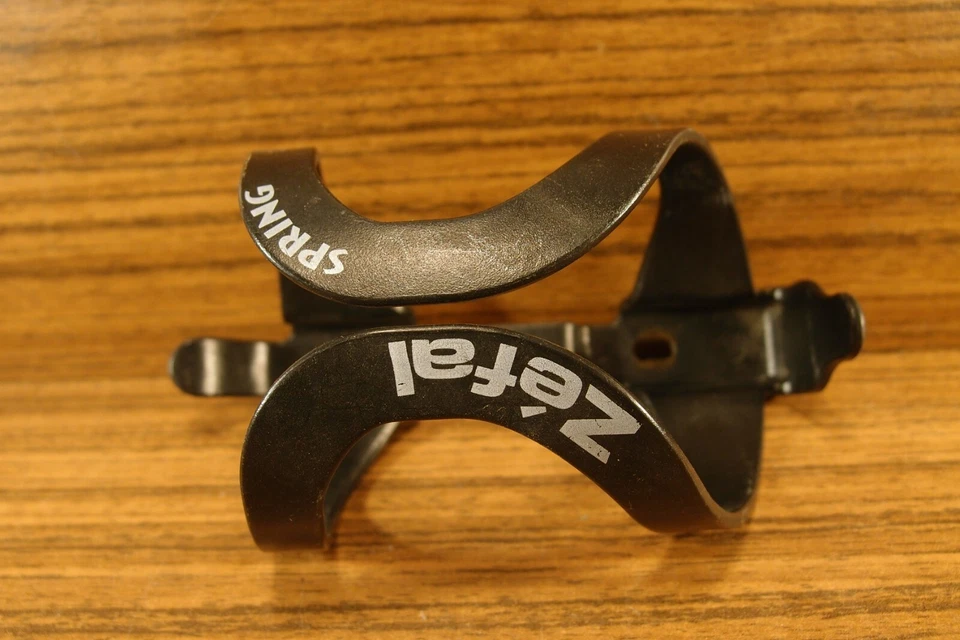 Cesta vintage años 90 ZEFAL Spring hecha en Francia para MTB jaula botella agua Foto 1 de 4