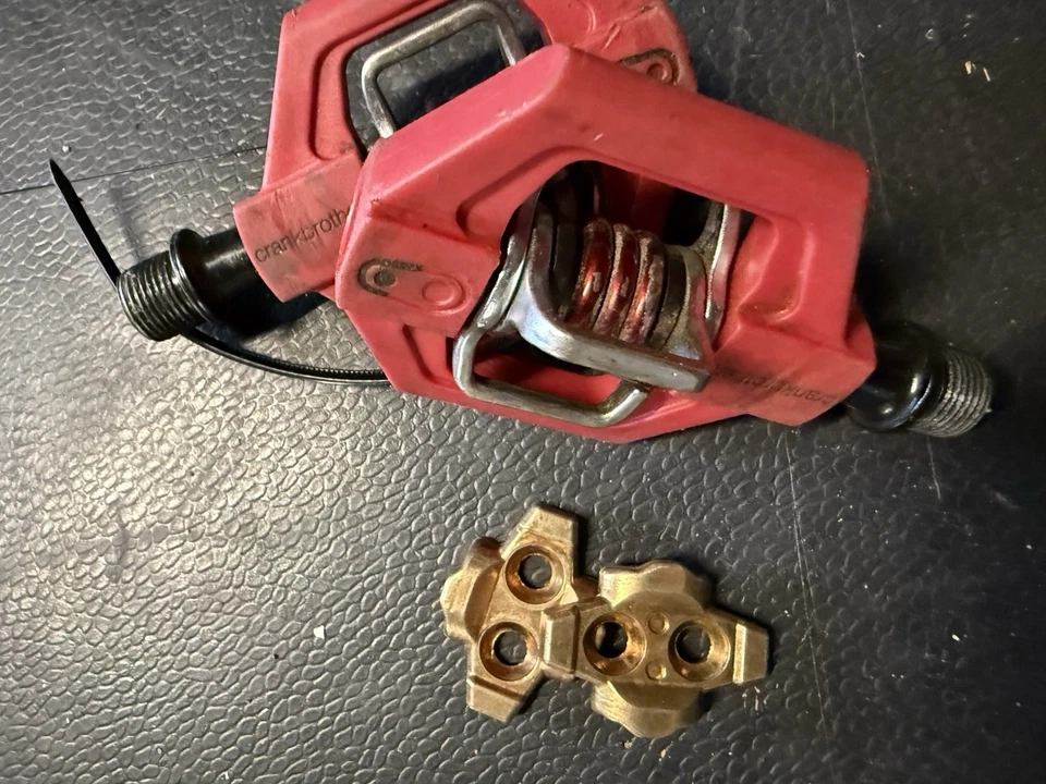 Pedales Crank Brothers Candy 1 sin clip rojos y tacos Foto 1 de 4