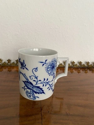 Meissen Exclusive Coffee Pot Shape Berlin Onion Pattern "Style" 1st Choice TOP!