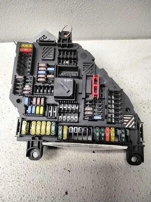 BMW X3 2014 cabina caja de fusibles Foto 1 de 3