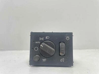 Interruptor de faros Chevy Silverado 1500 2003-2007 Foto 1 de 3