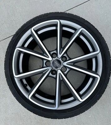 Llanta de fábrica Audi A5 S5 2018-2024 8,5Jx19 19" con neumático OEM Foto 1 de 4
