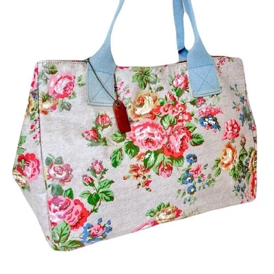 [Usado una vez] Bolso de Mano Cath Kidston Gran Capacidad Patrón Floral Viaje Agua Foto 1 de 4