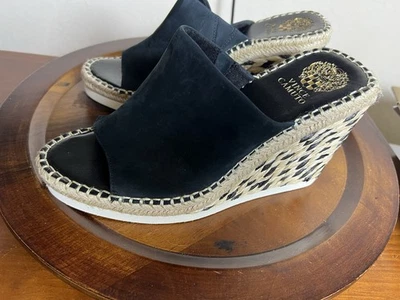 New Vince Camuto Brissia Wedge Mules Womens 9.5 Suede Platform Black Party Vacay - Image 1 of 4