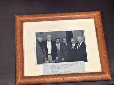 Willie Pep 1993, Sal Bartolo y otros tipo 1 foto de boxeo 1/1 rara Foto 1 de 2