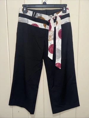 Pantalones capri POLECI para mujer Junior”, negros talla O Foto 1 de 4