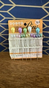Vintage WALCO Color DECORATIVE PEARL HEAD PINS 39 CENTS" 1960's ERA (JAPAN) - Picture 1 of 3