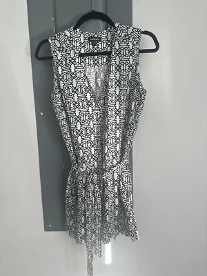 Mameluco Bebe blanco y negro talla 4 usado en excelente estado Foto 1 de 3