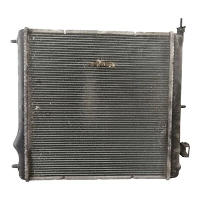 Radiatore Acqua Raffreddamento CITROEN C3 1 2 3 Serie/C4 CACTUS/DS3 USATO - Immagine 1 di 3