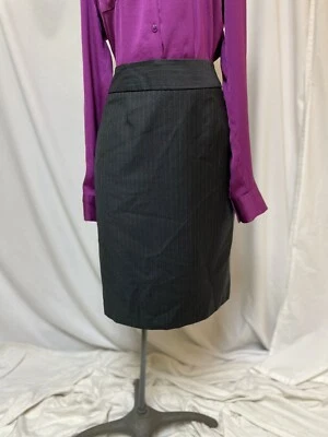 Falda Calvin Klein Talla 8 Recta Hasta la Rodilla 31 X 23 Esenciales de Carrera Foto 1 de 4