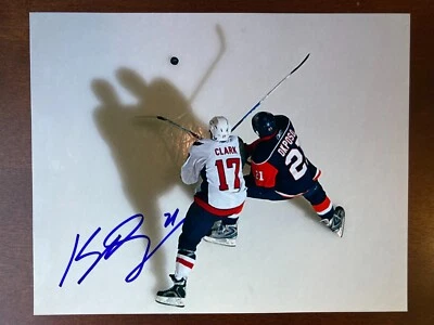 Foto autógrafa firmada por Kyle Okposo 8X10 de los New York Islanders certificado de autenticidad automático Foto 1 de 2