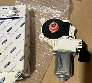 Ford Focus LH Connect Rh electric window motor 2013 onwards 1859992 NEW GENUINE - Picture 1 of 4