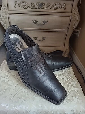 Mocasines Lounge By Mark Nason de cuero Rockabilly con tachuelas negros rock para hombre talla 9,5 Foto 1 de 4