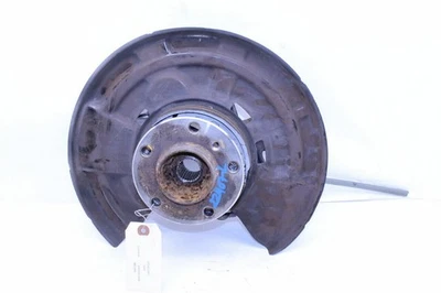 2014-2021 宝马 M235i M240i 左后主轴关节轮毂 33326792515 原始设备制造商二手 — 第 1/3 张图片