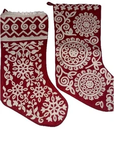 2 BESTICKTE WEIHNACHTSSTRÜMPFE rot weiß groß 22” x 8” - Bild 1 von 7