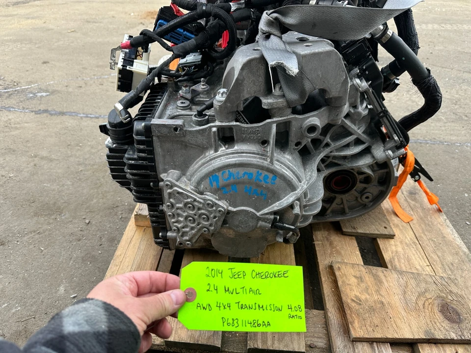 14 JEEP CHEROKEE COMPASS 2.4 AWD AUTOMATIC TRANSMISSION P68311486AA 14-18 62K - Image 1 of 4