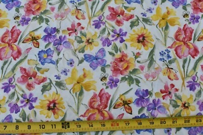 Por 1/2 yarda, coloridas flores mariposas y abejas en edredón de algodón crema, RJR, B1515 Foto 1 de 4