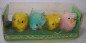 Vintage miniature chenille chicklets chicks  4" box   1996  yello blue pink - Picture 1 of 5