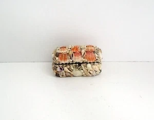 Vintage Folkart Shell Covered Trinket Box in Very Nice Condition 6"x4"x3-1/4" - Picture 1 of 8