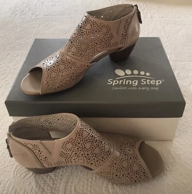 Botines Spring Step Mujer Talla 39~8/8.5 Beige Tacón Bloque Punta Abierta Espalda Cremallera Zapatos Foto 1 de 4